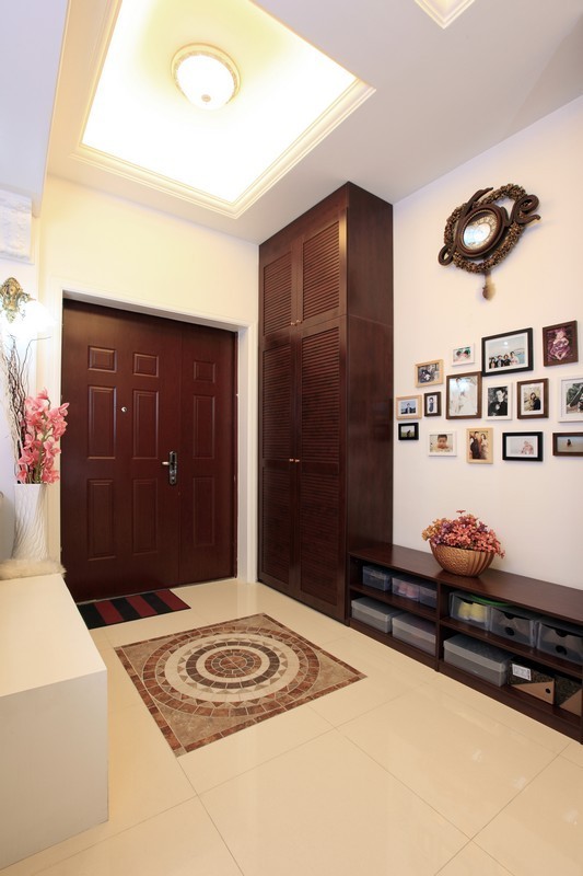 <em>玄关</em>柜<em>照片墙</em>效果图,<em>玄关</em>柜<em>照片墙</em>案例,<em>玄关</em>柜